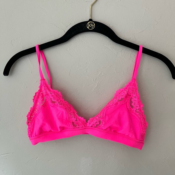 SKIMS Other - 💖SKIMS FITS EVERYBODY LACE TRIANGLE BRALETTE NEON ROSE S